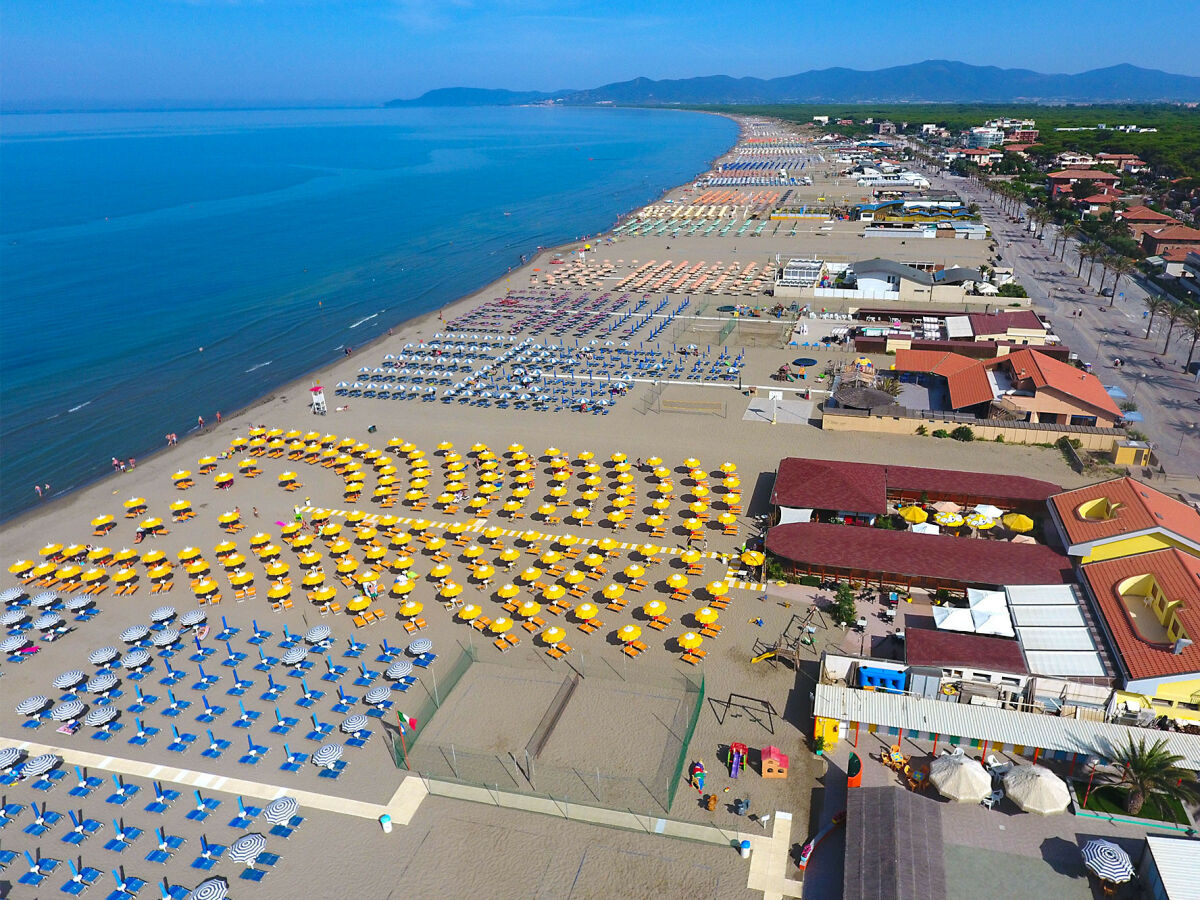 Luftaufnahme vom Marina di Grosseto Strand