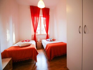 Zimmer mit zwei Einzelbetten