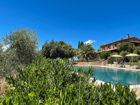 Villa Campo Valerio con grande piscina