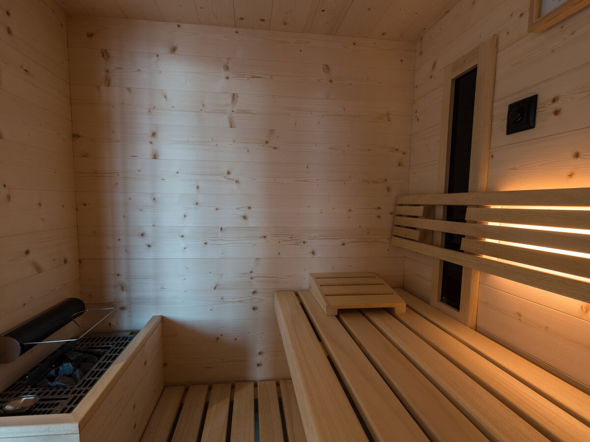 Private Sauna (finnische, Bio-Dampf und Infrarot)