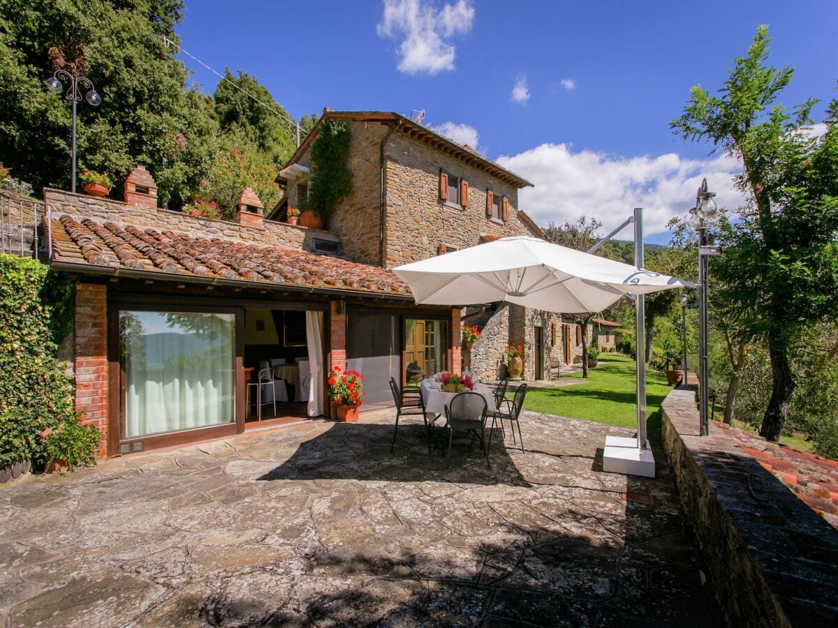 Villa Cortona Buitenaudio-opname 1