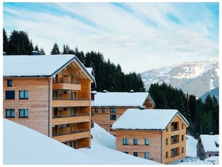 Außenansicht, 1. großer Balkon im vorderen Haus