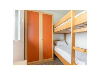 2. Schlafzimmer