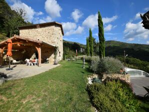 Idyllisches Ferienhaus mit Swimmingpool in Burzet - Saint-Pierre-de-Colombier - image1