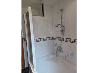 Dusch-Badewanne EG