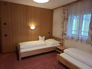 Zweibettzimmer OG