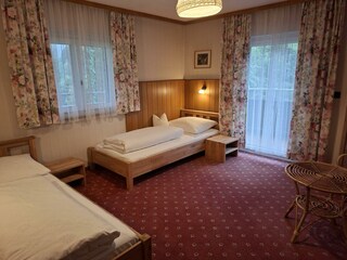 Zweibettzimmer OG