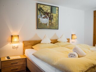 Doppelzimmer (DZ 3) 08