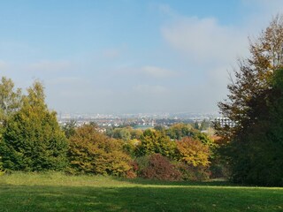 nahegelegener Park (2min) mit Blick über Regensburg