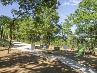 Villa Laudun-l’Ardoise Environment 32