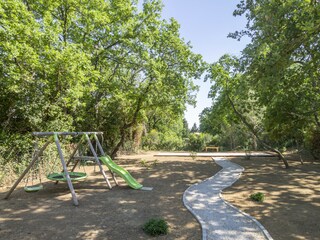 Villa Laudun-l’Ardoise Environment 33