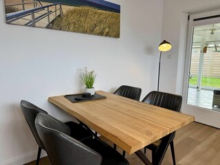 Esstisch im Wohnzimmer