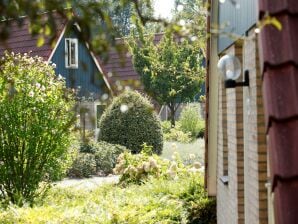 Holiday park Holiday Home with garden near Mookerplas - Plasmolen - image1