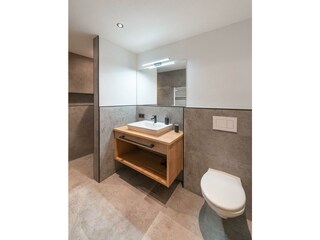 Badezimmer 2