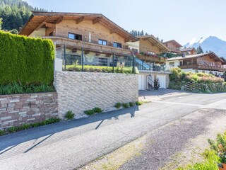 Frontansicht Zufahrt