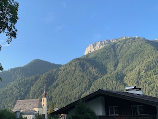 Haus Steinberg mit Blick auf die Steinplatte