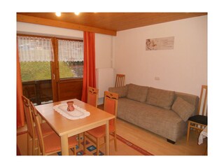 Wohnzimmer mit Couch