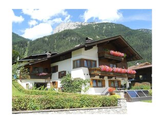 Haus Danzl von der Seite