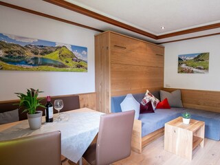 Sofa mit integriertem Klappbett