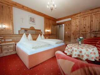 Zimmer 4 Schlafzimmer