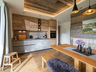 Stoaberglodge_Wieben_21_St_Ulrich_Wohnzimmer_Kuech