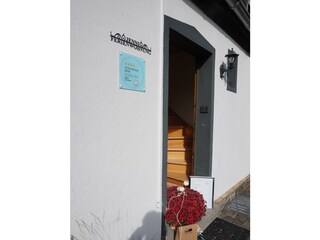 Eingang JENNI mit 4-Sterne Schild