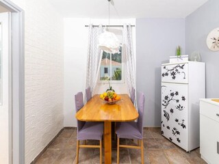 Apartment Zastražišće Ausstattung 1