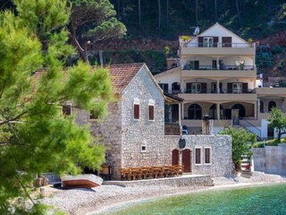 Apartment Zastražišće Außenaufnahme 5