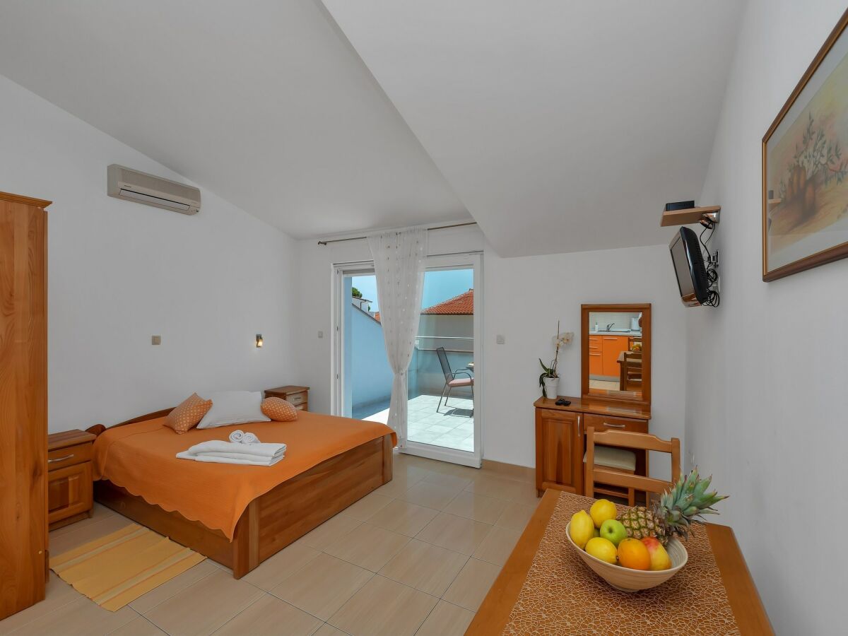 Appartement Baška Voda Kenmerken 1