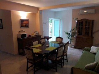 Apartment Kozino Ausstattung 12