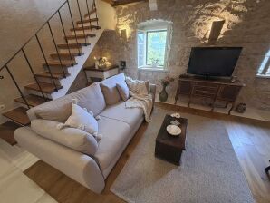 Ferienhaus Stone House Lola - Two Bedroom Holiday Home - Zagvozd - image1