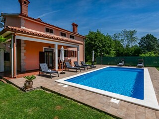 Welcome to the beautiful villa Ornela