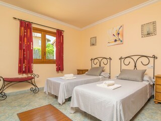 Villa Son Serra de Marina Características 25