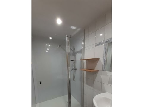 Apartment/1 Schlafraum/Hof
