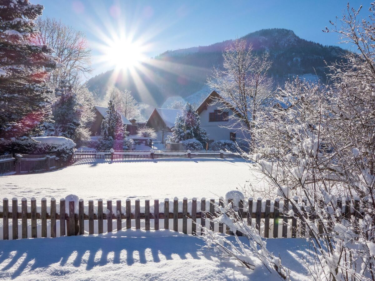 Blick zum Ferienwohnungshaus_Winter_DSC01429