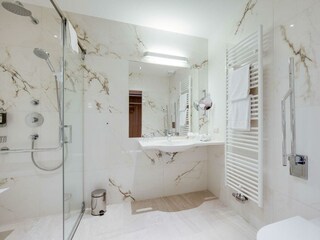 Barrierefreies Bad II