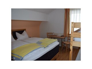 Vierbettzimmer