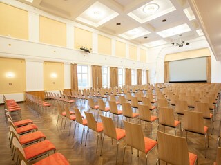 HOTEL BOEHLERSTERN_THEATERSAAL_0923_43-2