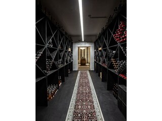 HOTEL BOEHLERSTERN_WEINKELLER_0923_01-2