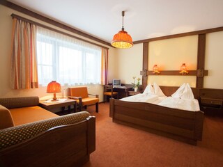 Gästezimmer Dreibettzimmer Nummer 1