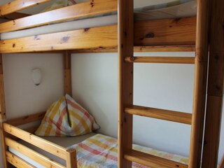 Etagenbett im Schlafzimmer Nr. 2