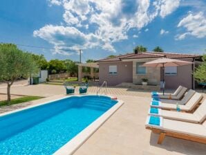 Villa Korana *with pool and whirlpool*