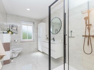 Ferienhaus Lokvičići Ausstattung 35