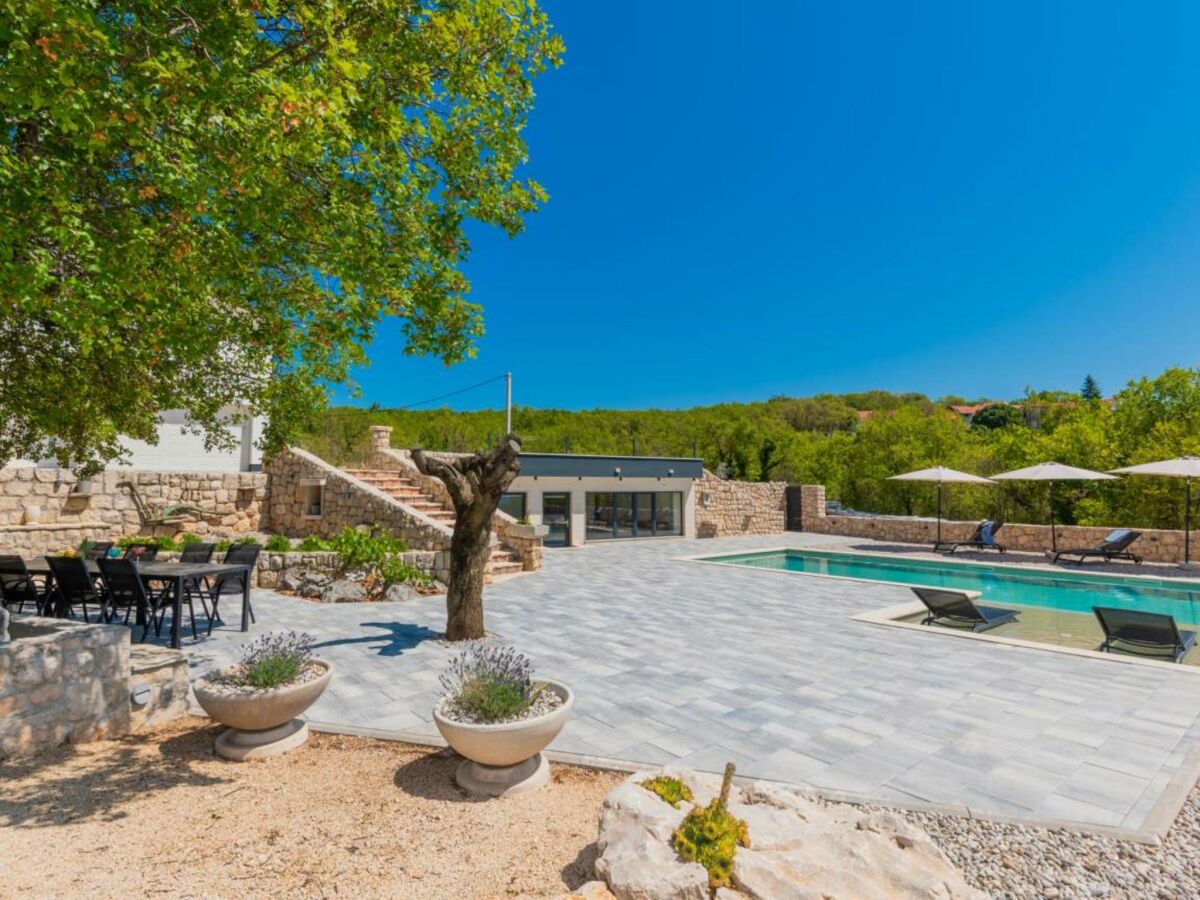 Holiday house Home with heated saltwater pool - Outdoor photo 5