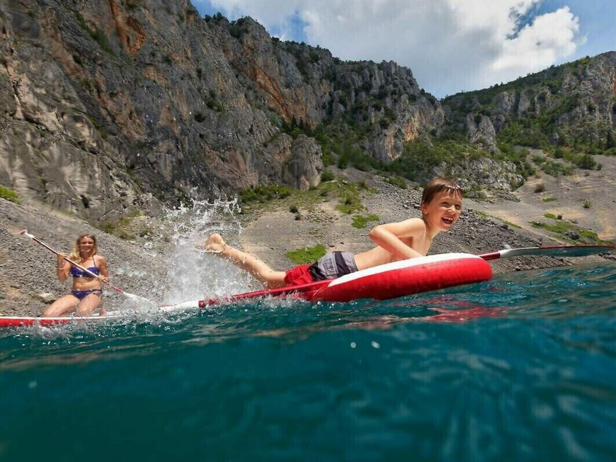 Holiday house Home with heated saltwater pool - Environment photo 44