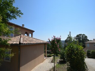 Villa Rosières Outdoor Recording 12