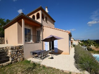 Villa Rosières Outdoor Recording 1