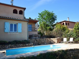 Villa Rosières Outdoor Recording 1