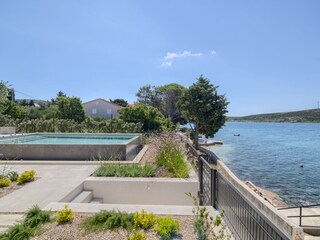 Villa Novalja Buitenaudio-opname 1