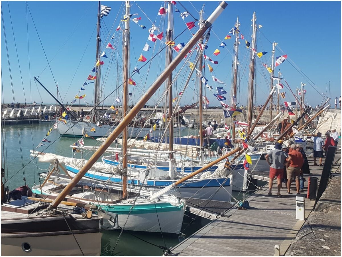 Ferienhaus La Flotte Umgebung 35